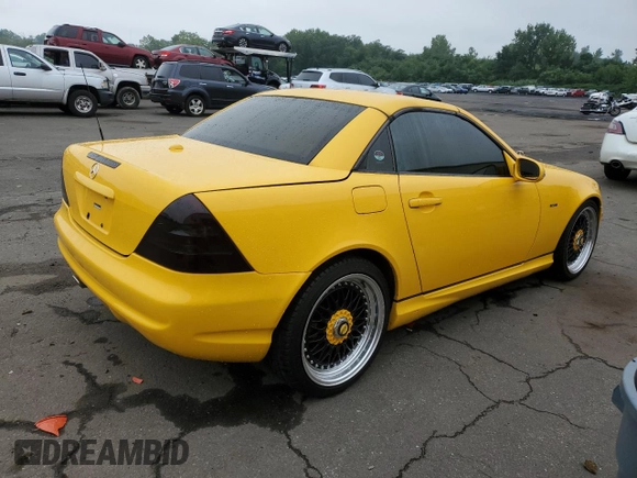 2001 Mercedes-Benz SLK-Class Kompressor with VIN WDBKK49F61F184147, listed as a Copart auction lot 64860084 with 0 mi miles and Salvage Title. Bid and sale history available at carsss.com. Image 3.