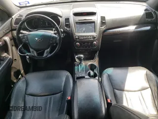 2014 Kia Sorento SX Limited with VIN 5XYKW4A73EG462709, listed as a Copart auction lot 60546595 with 228,673 mi miles and Salvage title. Bid and sale history available at DreamBid. Image 8.