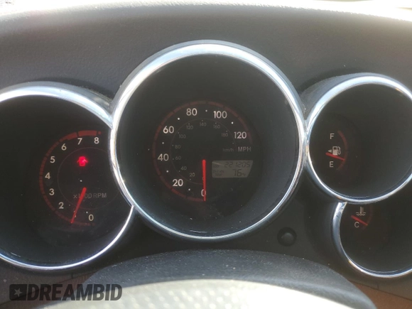 2005 Pontiac Vibe with VIN 5Y2SL63835Z413649, listed as a Copart auction lot 81641454 with 221,205 mi miles and Salvage Title. Bid and sale history available at DreamBid. Image 9.