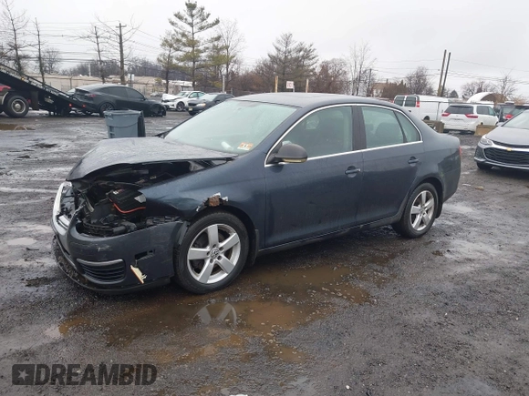2009 Volkswagen Jetta SE z VIN 3VWRZ71K49M016683, wystawiony jako IAAI lot #41530644 z przebiegiem 106 148 mil mil oraz . Historia ofert i sprzedaży dostępna na DreamBid. Obrazek 17.
