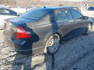 2010 Ford Fusion Hybrid with VIN 3FADP0L32AR100367, listed as a IAAI auction lot 41770303 with 253,334 mi miles. Bid and sale history available at carsss.com. Image 4.