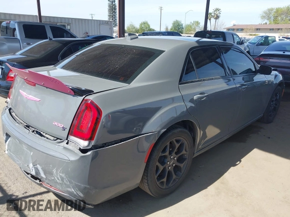 2019 Chrysler 300 with VIN 2C3CCAGG3KH542774, listed as a IAAI auction lot 41852107 with 55,364 mi miles. Bid and sale history available at carsss.com. Image 4.