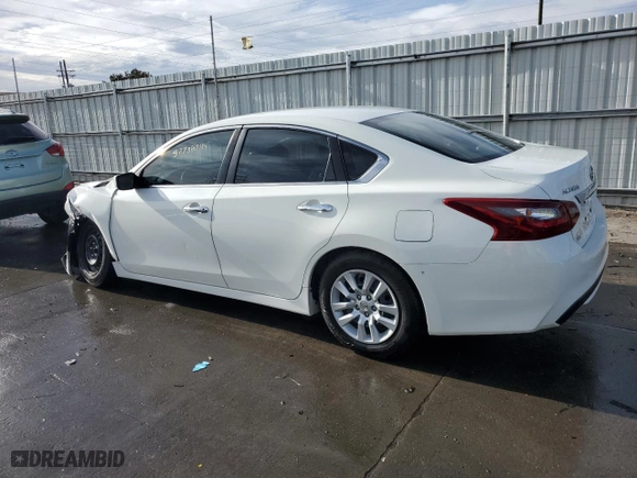 2018 Nissan Altima 2.5 S with VIN 1N4AL3AP5JC116745, listed as a Copart auction lot 37736744 with 142,281 mi miles and Salvage Title. Bid and sale history available at carsss.com. Image 2.