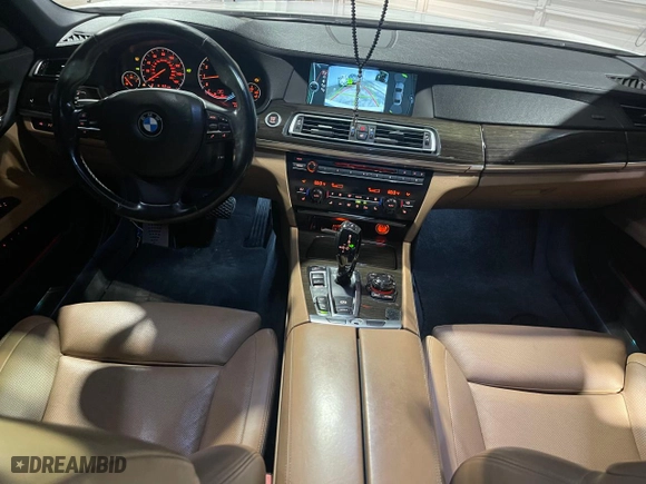 2010 BMW 7 Series 750Li with VIN WBAKB8C58ACY64395, listed as a Copart auction lot 46757005 with 137375 miles and Salvage Title. Bid and sale history available at carsss.com. Image 9.