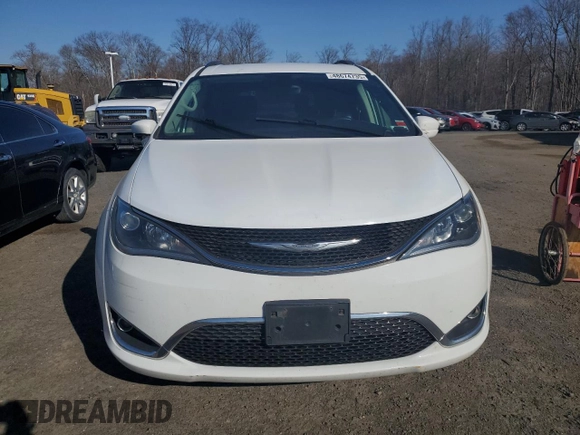 2018 Chrysler Pacifica Touring L z VIN 2C4RC1BG2JR211321, wystawiony jako Copart lot #48674735 z przebiegiem 144 769 mil mil oraz Tytuł czysty. Historia ofert i sprzedaży dostępna na DreamBid. Obrazek 5.