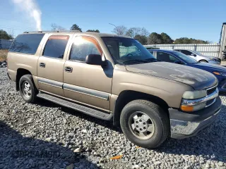 2003 Chevrolet Suburban LT with VIN 1GNEC16Z93J235334, listed as a Copart auction lot 87717995 with 299,627 mi miles and Salvage Title. Bid and sale history available at carsss.com. Image 4.