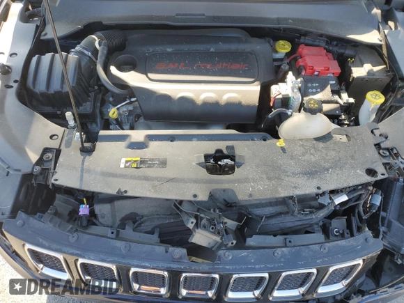 2019 Jeep Compass Latitude with VIN 3C4NJDBB2KT697055, listed as a Copart auction lot 48926585 with 31,892 mi miles and Salvage Title. Bid and sale history available at carsss.com. Image 12.