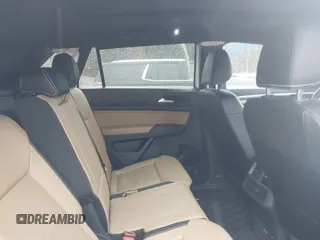 2023 Volkswagen Atlas SE z VIN 1V2KE2CA7PC208457, wystawiony jako IAAI lot #41479156 z przebiegiem 45 704 mil mil oraz . Historia ofert i sprzedaży dostępna na DreamBid. Obrazek 8.