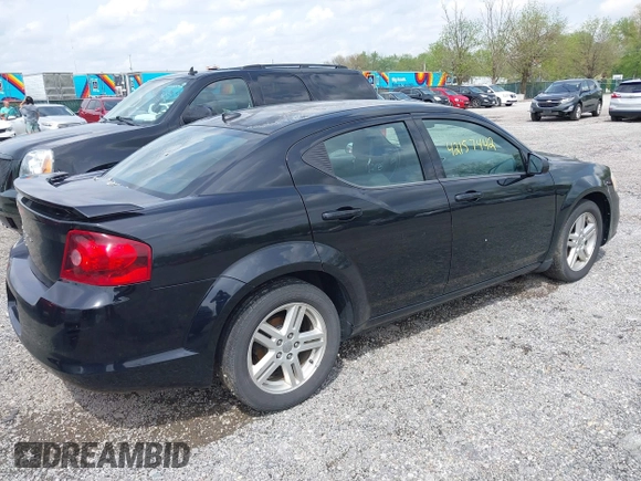2014 Dodge Avenger SE z VIN 1C3CDZAG2EN232518, wystawiony jako IAAI lot #42157442 z przebiegiem 145 457 mil mil oraz . Historia ofert i sprzedaży dostępna na DreamBid. Obrazek 4.