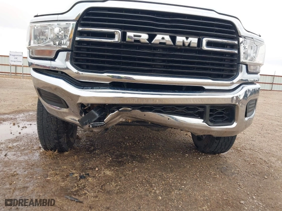 2019 Ram 2500 Big Horn with VIN 3C6UR5DJ8KG544954, listed as a IAAI auction lot 41588673 with 50,410 mi miles. Bid and sale history available at carsss.com. Image 6.