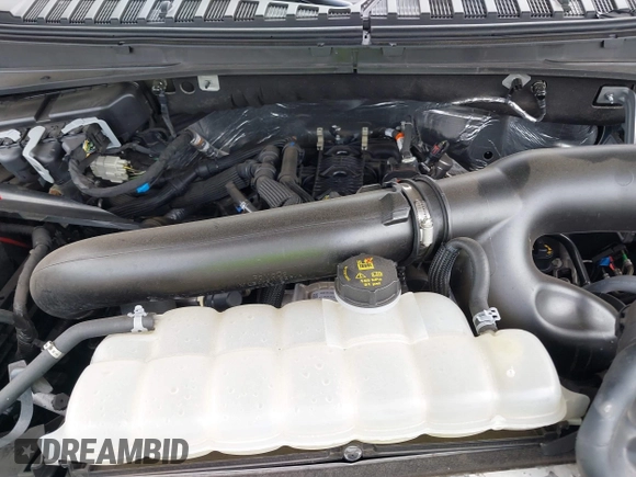 2024 Ford Expedition Max XLT with VIN 1FMJK1J86REA27207, listed as a IAAI auction lot 40331929 with 25,951 mi miles and . Bid and sale history available at DreamBid. Image 10.