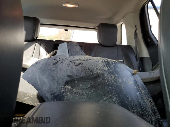 2016 GMC Terrain SLT z VIN 2GKFLUE37G6187156, wystawiony jako Copart lot #51361955 z przebiegiem 129 740 mil mil oraz Szkoda całkowita • Salvage title. Historia ofert i sprzedaży dostępna na DreamBid. Obrazek 10.
