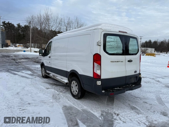 2015 Ford Transit Cargo with VIN 1FTNR1ZM2FKA76856, listed as a Copart auction lot 52003535 with 200,745 mi miles and Clean title. Bid and sale history available at DreamBid. Image 3.