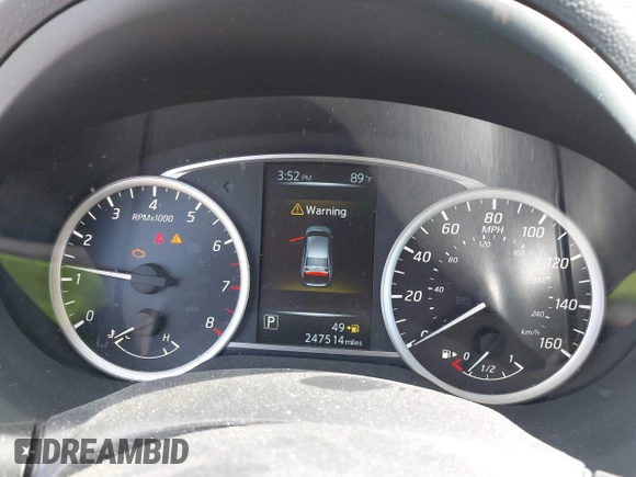 2017 Nissan Sentra SR Turbo with VIN 3N1CB7AP0HY235627, listed as a IAAI auction lot 42022742 with 247,514 mi miles. Bid and sale history available at carsss.com. Image 7.