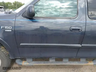 2000 Ford F-150 XL with VIN 1FTRX18L6YNB68229, listed as a IAAI auction lot 40141907 with 1 mi miles. Bid and sale history available at carsss.com. Image 14.