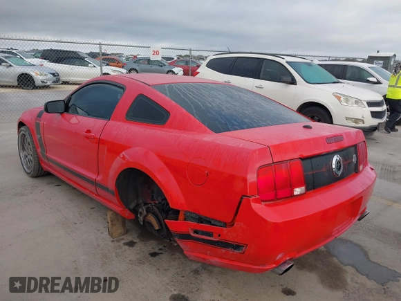 2007 Ford Mustang GT Deluxe with VIN 1ZVFT82H875267643, listed as a IAAI auction lot 41725156 with 98,844 mi miles and . Bid and sale history available at carsss.com. Image 6.