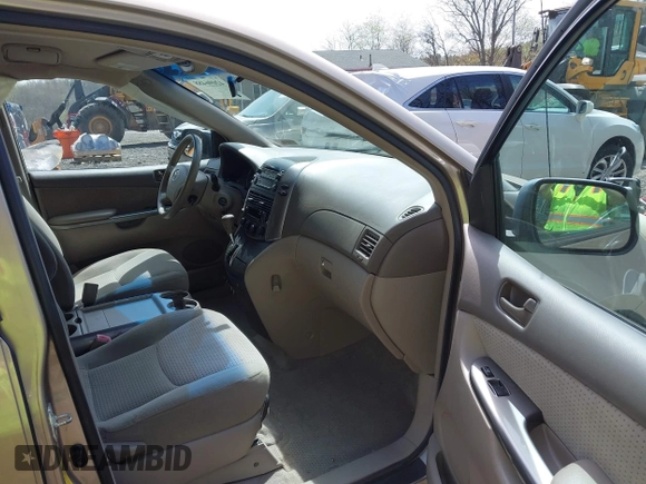 2006 Toyota Sienna CE with VIN 5TDZA23C16S428834, listed as a IAAI auction lot 42096488 with 123,032 mi miles. Bid and sale history available at carsss.com. Image 5.