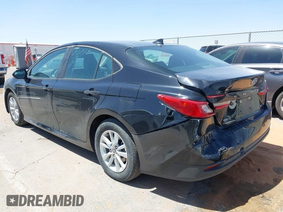 2025 Toyota Camry LE with VIN 4T1DAACK9SU522182, listed as a IAAI auction lot 42048972 with 18,498 mi miles and . Bid and sale history available at DreamBid. Image 3.