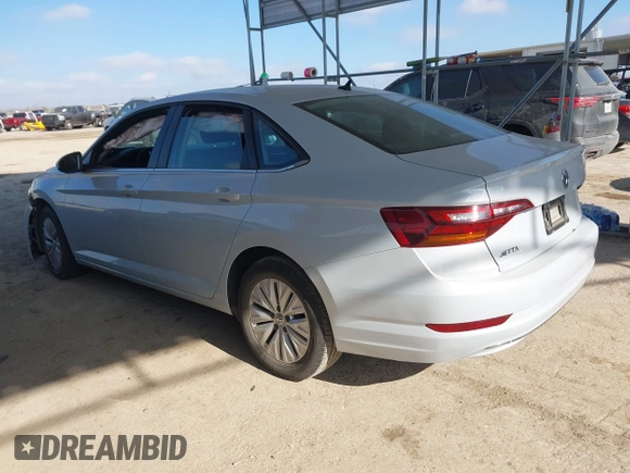 2019 Volkswagen Jetta S z VIN 3VWCB7BU3KM140279, wystawiony jako IAAI lot #41485306 z przebiegiem 68 105 mil mil oraz . Historia ofert i sprzedaży dostępna na DreamBid. Obrazek 3.