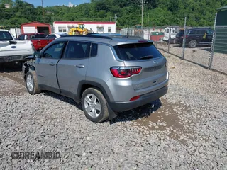 2022 Jeep Compass Latitude с VIN 3C4NJDBB1NT134602, выставлен на аукционе IAAI как лот 42632572 с пробегом 29 755 миль миль и . История ставок и продаж доступна на DreamBid. Изображение 3.