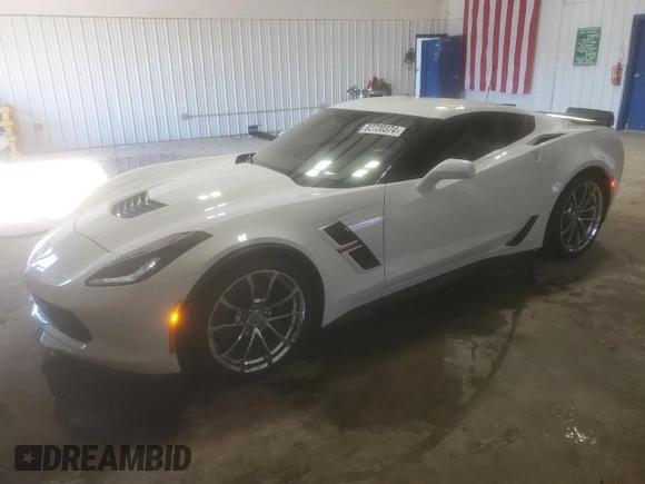 2017 Chevrolet Corvette Grand Sport 2LT with VIN 1G1YY2D77H5101557, listed as a Copart auction lot 82720374 with 8,735 mi miles and Salvage Title. Bid and sale history available at carsss.com. Image 1.