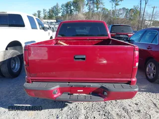 2000 GMC Sonoma SLS 1SR with VIN 1GTCS1950Y8270659, listed as a IAAI auction lot 41699057 with 159,654 mi miles and . Bid and sale history available at DreamBid. Image 16.