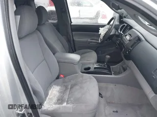 2011 Toyota Tacoma with VIN 5TFUU4EN2BX012341, listed as a IAAI auction lot 41494277 with 70,049 mi miles. Bid and sale history available at carsss.com. Image 5.