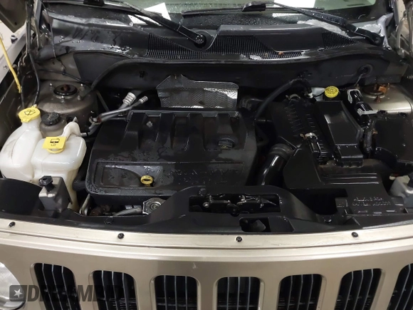 2007 Jeep Patriot Limited with VIN 1J8FF48W37D377328, listed as a IAAI auction lot 41356111 with 114,276 mi miles and . Bid and sale history available at DreamBid. Image 10.