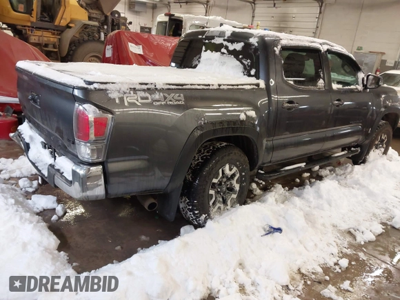 2023 Toyota Tacoma 4WD SR with VIN 3TMCZ5AN4PM625017, listed as a IAAI auction lot 41207111 with 38,582 mi miles. Bid and sale history available at carsss.com. Image 4.