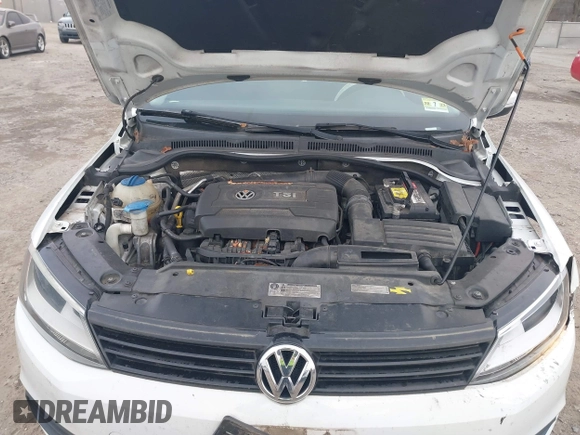 2014 Volkswagen Jetta SE z VIN 3VWD17AJ7EM265918, wystawiony jako IAAI lot #41631974 z przebiegiem 175 028 mil mil oraz . Historia ofert i sprzedaży dostępna na DreamBid. Obrazek 9.