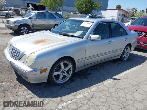 2001 Mercedes-Benz E 320 z VIN WDBJF65J51B311774, wystawiony jako IAAI lot #41953089 z przebiegiem 170 338 mil mil oraz . Historia ofert i sprzedaży dostępna na DreamBid. Obrazek 17.