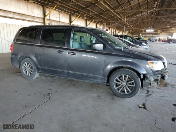2018 Dodge Grand Caravan SXT with VIN 2C4RDGCG0JR327079, listed as a Copart auction lot 45591785 with 151,385 mi miles and Salvage Title. Bid and sale history available at carsss.com. Image 4.