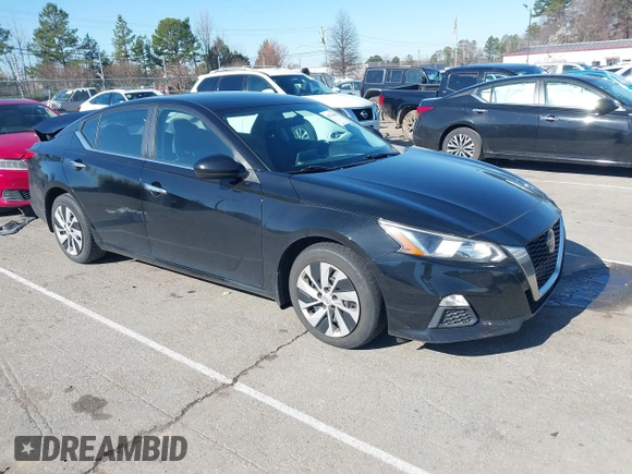 2020 Nissan Altima 2.5 S with VIN 1N4BL4BV5LC175000, listed as a IAAI auction lot 41761083 with 140,800 mi miles. Bid and sale history available at carsss.com. Image 1.