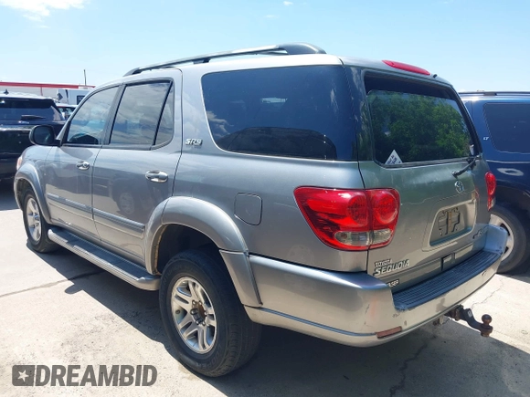 2006 Toyota Sequoia SR5 with VIN 5TDBT44AX6S260731, listed as a IAAI auction lot 42106200 with 223,927 mi miles and . Bid and sale history available at DreamBid. Image 3.