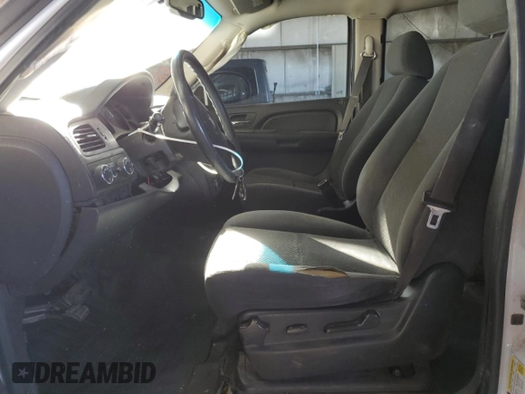 2008 Chevrolet Suburban Commercial with VIN 3GNGK26K88G314040, listed as a Copart auction lot 84406614 with 0 mi miles and Salvage Title. Bid and sale history available at carsss.com. Image 7.