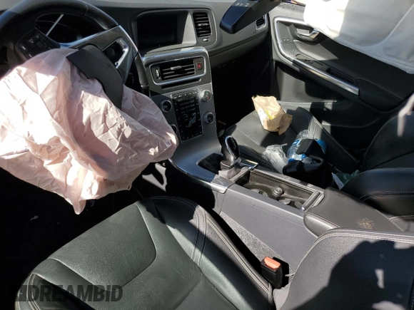 2018 Volvo S60 Dynamic с VIN YV126MFLXJ2466812, выставлен на аукционе Copart как лот 81405334 с пробегом Не указан миль и Списание • Salvage title. История ставок и продаж доступна на DreamBid. Изображение 8.