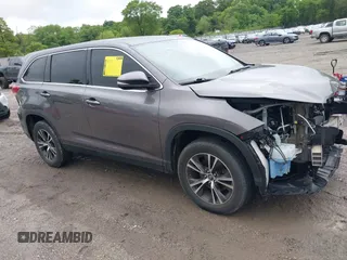 2019 Toyota Highlander LE with VIN 5TDZZRFH2KS298288, listed as a IAAI auction lot 42309269 with 93,275 mi miles and . Bid and sale history available at DreamBid. Image 1.