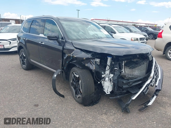 2025 Kia Telluride S with VIN 5XYP64GC0SG622891, listed as a IAAI auction lot 42781011 with 5,960 mi miles and . Bid and sale history available at DreamBid. Image 1.