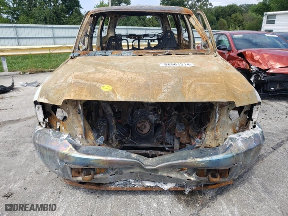 2000 Ford Excursion Limited with VIN 1FMSU43F1YEA85316, listed as a Copart auction lot 66561314 with 0 mi miles and Non Repairable. Bid and sale history available at carsss.com. Image 5.