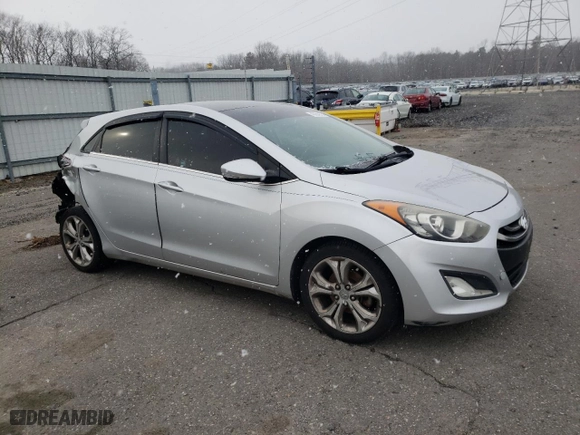 2013 Hyundai Elantra GT with VIN KMHD35LE3DU049331, listed as a Copart auction lot 45654975 with 182,064 mi miles and Salvage Title. Bid and sale history available at carsss.com. Image 4.