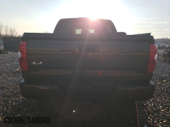 2019 Toyota Tundra SR5 z VIN 5TFAY5F13KX832503, wystawiony jako Copart lot #46536825 z przebiegiem 128 063 mil mil oraz Szkoda całkowita • Salvage title. Historia ofert i sprzedaży dostępna na DreamBid. Obrazek 6.