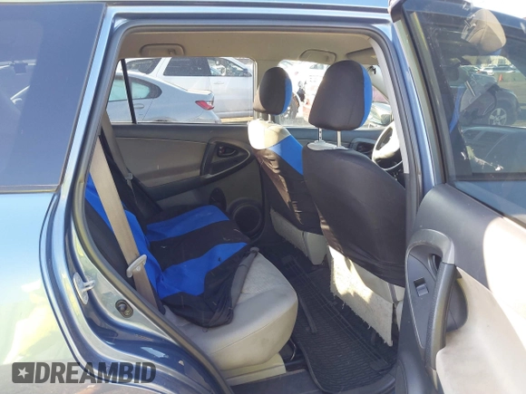 2009 Toyota RAV4 with VIN 2T3BF33V39W008781, listed as a IAAI auction lot 41679548 with 212,272 mi miles. Bid and sale history available at carsss.com. Image 8.