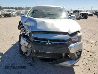 2019 Mitsubishi Outlander SE with VIN JA4AP4AU6KU022258, listed as a Copart auction lot 49253235 with 101,876 mi miles and Salvage title. Bid and sale history available at DreamBid. Image 5.