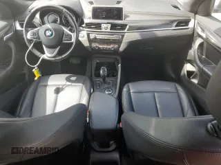 2020 BMW X1 xDrive28i с VIN WBXJG9C00L5P75859, выставлен на аукционе Copart как лот 59660735 с пробегом 68 399 миль миль и Списание • Salvage title. История ставок и продаж доступна на DreamBid. Изображение 8.