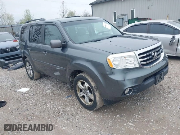 2012 Honda Pilot EX with VIN 5FNYF4H43CB050221, listed as a IAAI auction lot 41961752 with 217,064 mi miles. Bid and sale history available at carsss.com. Image 1.