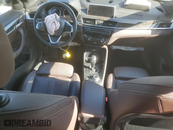 2020 BMW X1 xDrive28i с VIN WBXJG9C06L5P51615, выставлен на аукционе Copart как лот 52238465 с пробегом 43 469 миль миль и Списание • Salvage title. История ставок и продаж доступна на DreamBid. Изображение 8.