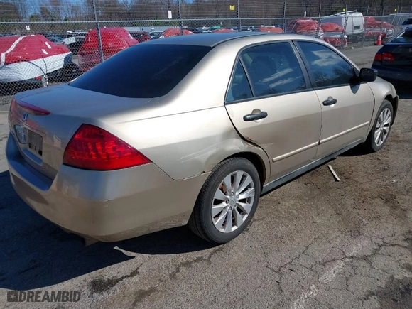 2007 Honda Accord Sdn VP with VIN 1HGCM561X7A083683, listed as a IAAI auction lot 41878811 with 197,912 mi miles. Bid and sale history available at carsss.com. Image 4.