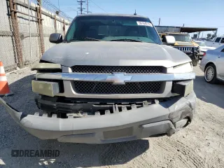 2002 Chevrolet Avalanche z VIN 3GNEC13T32G329497, wystawiony jako Copart lot #59164275 z przebiegiem 174 500 mil mil oraz Szkoda całkowita • Salvage title. Historia ofert i sprzedaży dostępna na DreamBid. Obrazek 5.