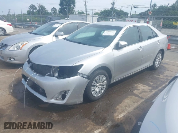 2012 Toyota Camry L z VIN 4T4BF1FK2CR191702, wystawiony jako IAAI lot #42258628 z przebiegiem 170 198 mil mil oraz . Historia ofert i sprzedaży dostępna na DreamBid. Obrazek 2.