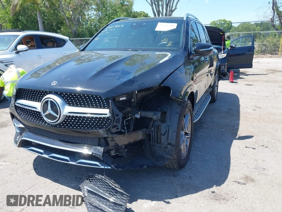 2020 Mercedes-Benz GLE 450 z VIN 4JGFB5KB9LA084071, wystawiony jako IAAI lot #42210710 z przebiegiem 36 180 mil mil oraz . Historia ofert i sprzedaży dostępna na DreamBid. Obrazek 6.